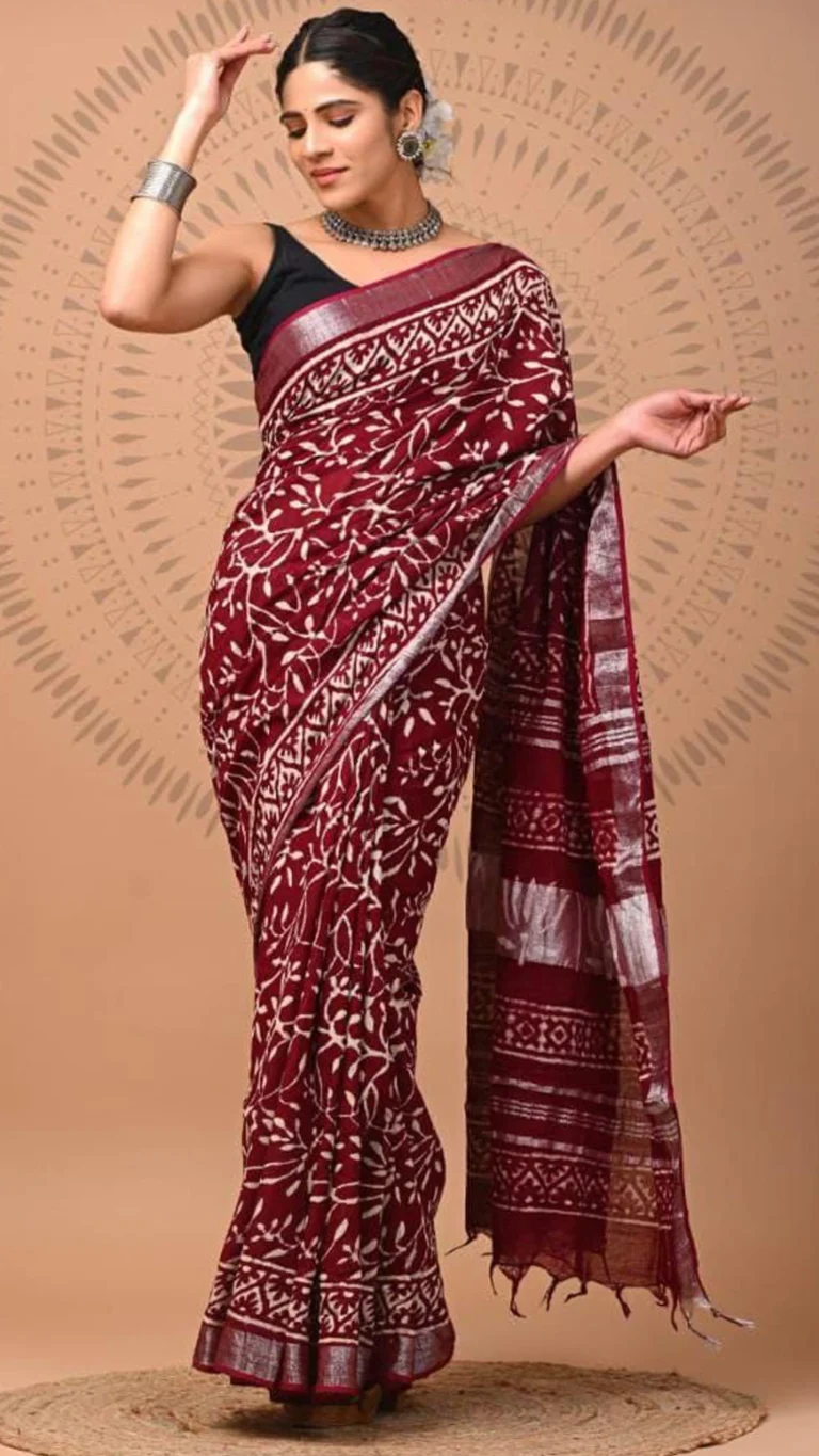 Meroon & White Pure Linen Digital Print Saree