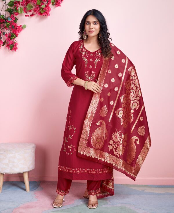 Women Embroidery Straight Kurta Set